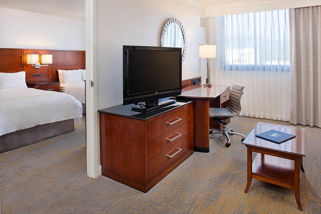 Executive Two-Bedroom Double Suite,541034481:JPEG