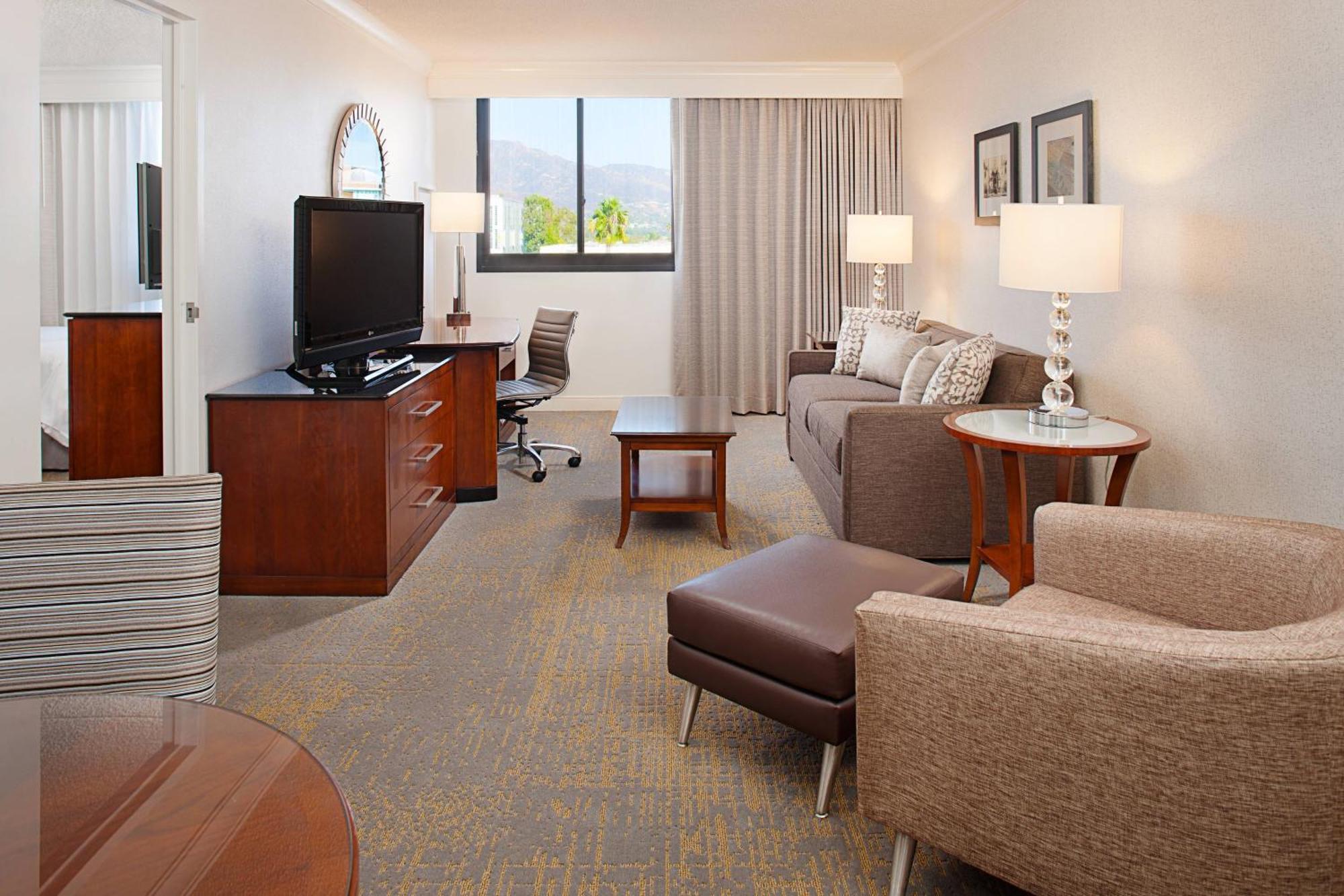 Executive Two-Bedroom Double Suite,1403049386:JPEG